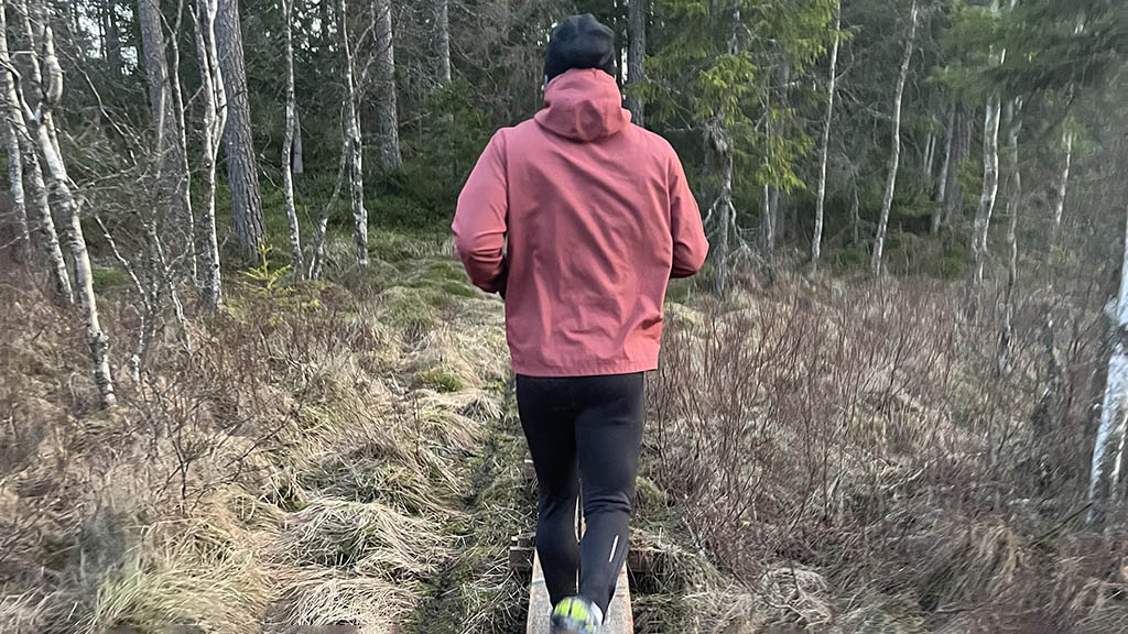 Bäst i test löparjacka - hitta bästa löparjacka på Outdoor.se.